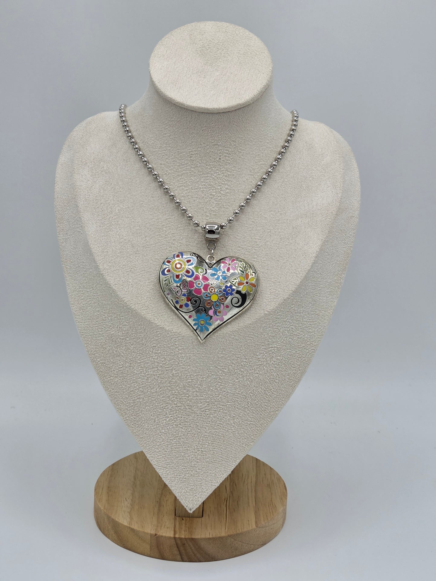 Floral heart necklace silver plated